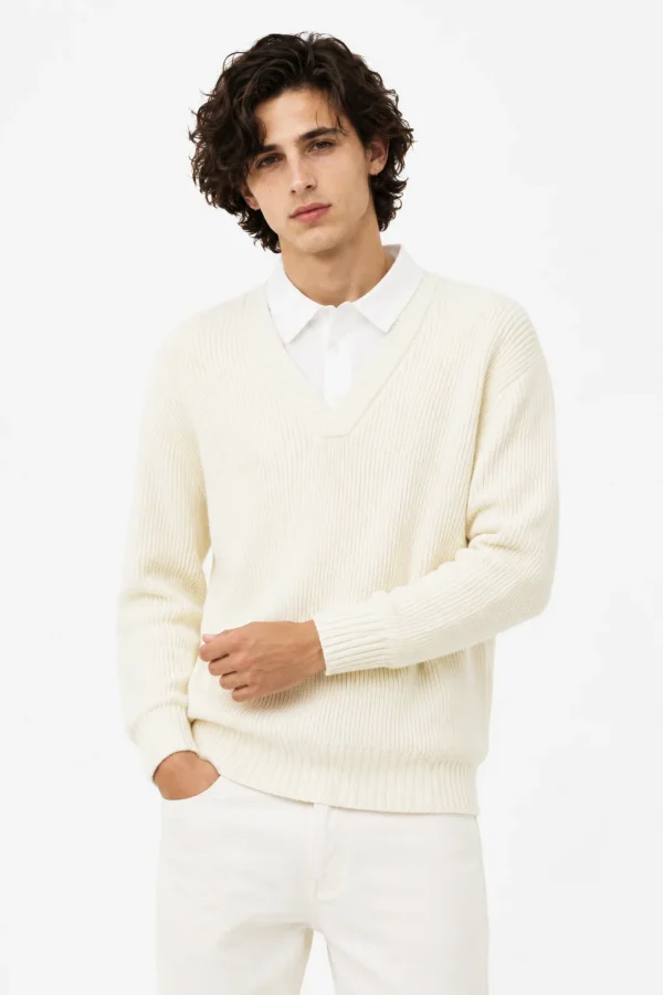 Ribbed V-Neck Layered Sweater — 34.9% cashmere and 13.2% nylon knitwear, view 4