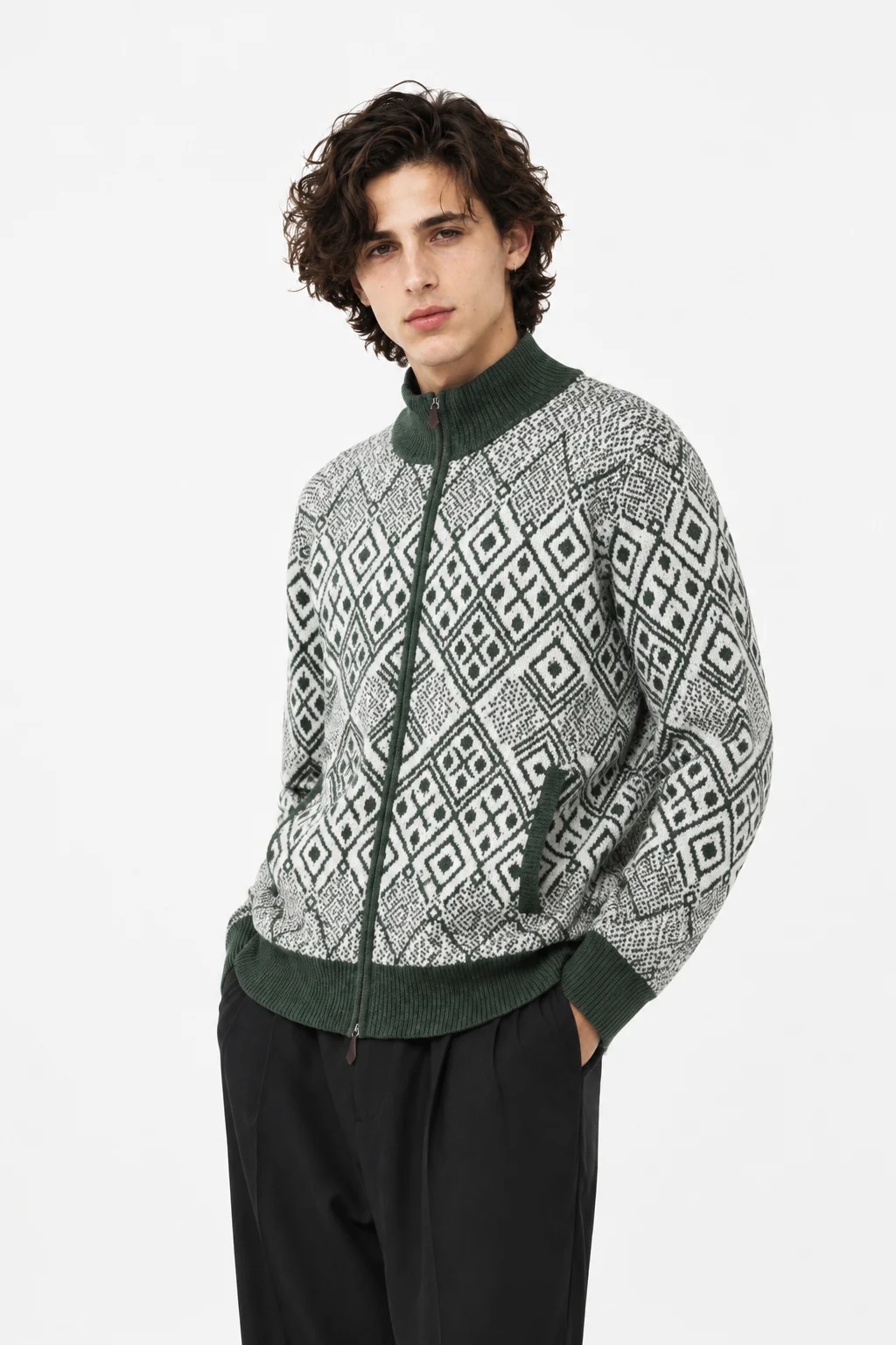 Fully Fashioned vs Cut and Sew Knitwear: Which Suits Your Collection?